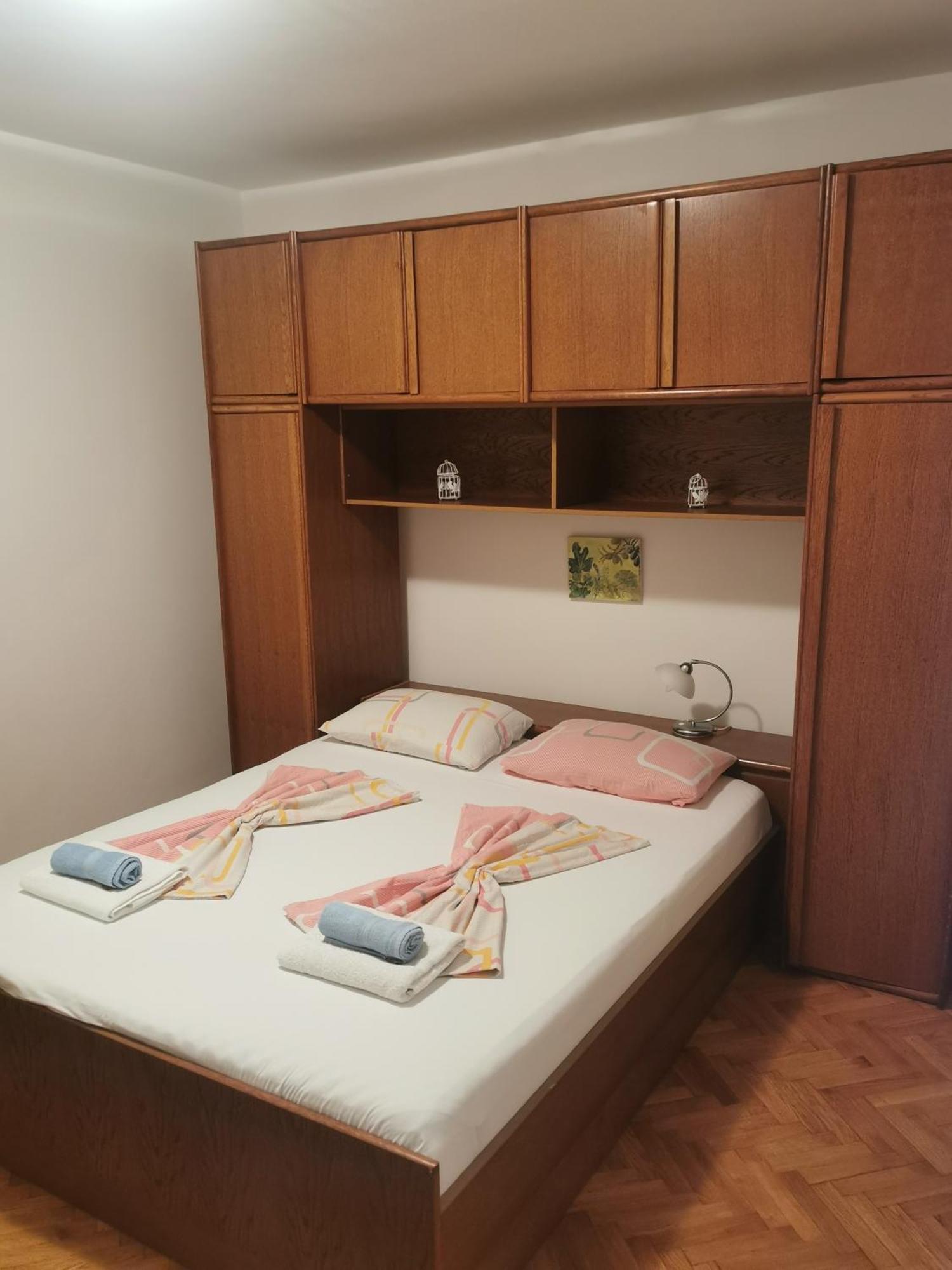 Apartments Boric โลปาร์ ห้อง รูปภาพ