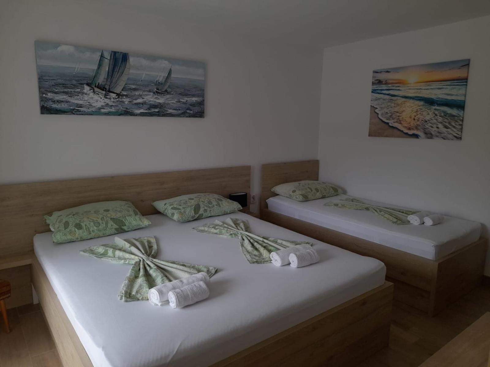 Apartments Boric โลปาร์ ห้อง รูปภาพ